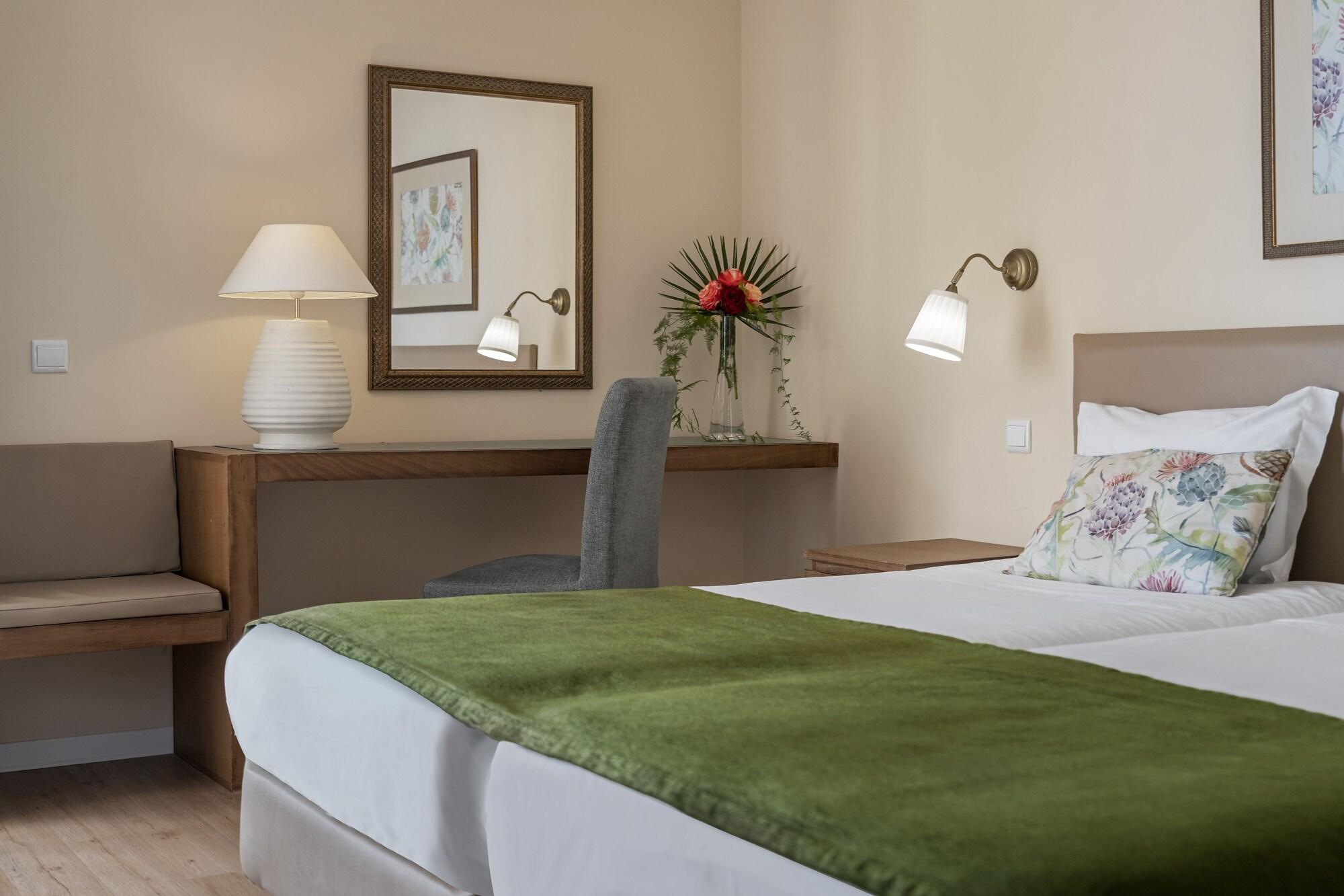 Dorisol Mimosa Studio Hotel ฟุงชาล ภายนอก รูปภาพ