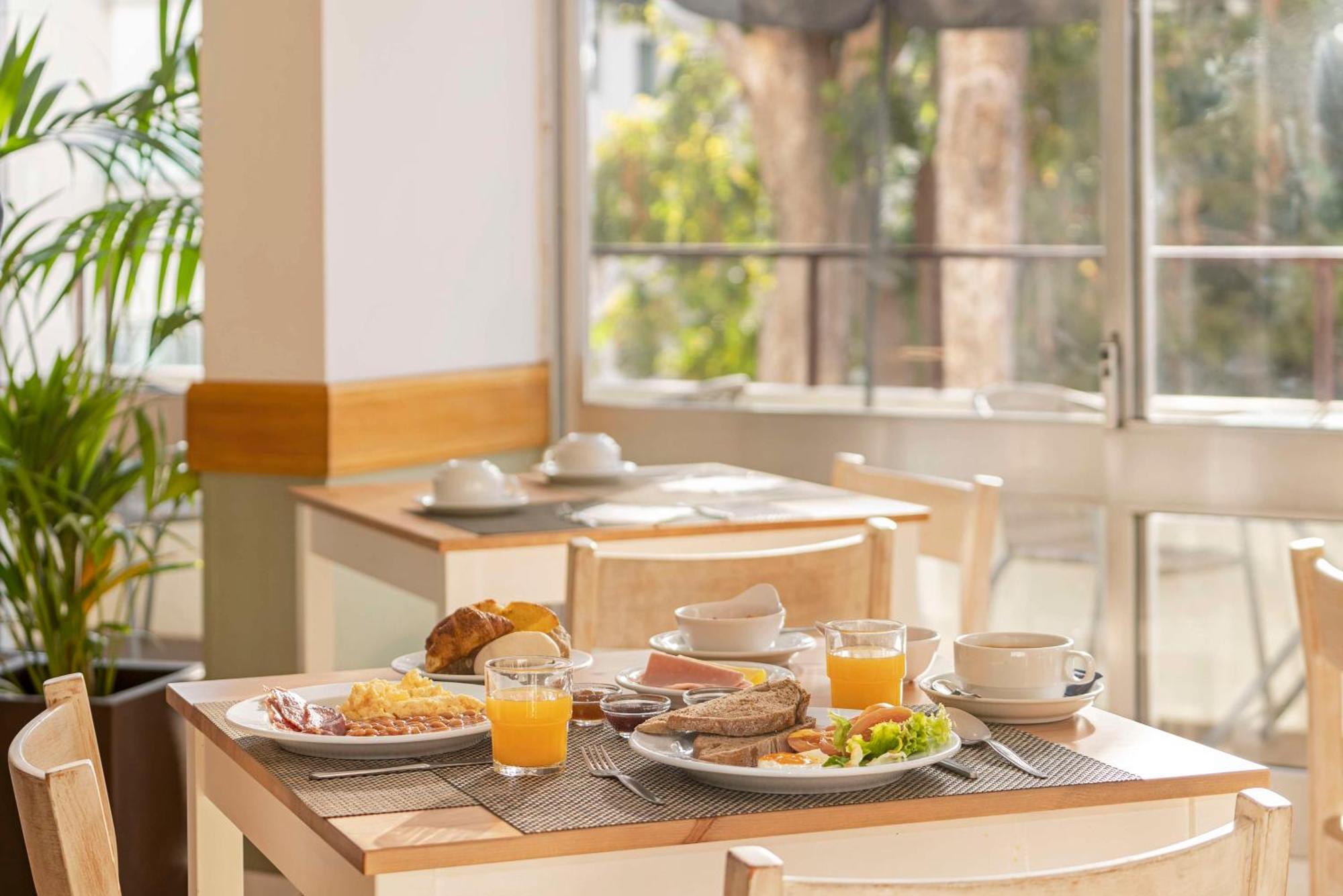 Dorisol Mimosa Studio Hotel ฟุงชาล ภายนอก รูปภาพ