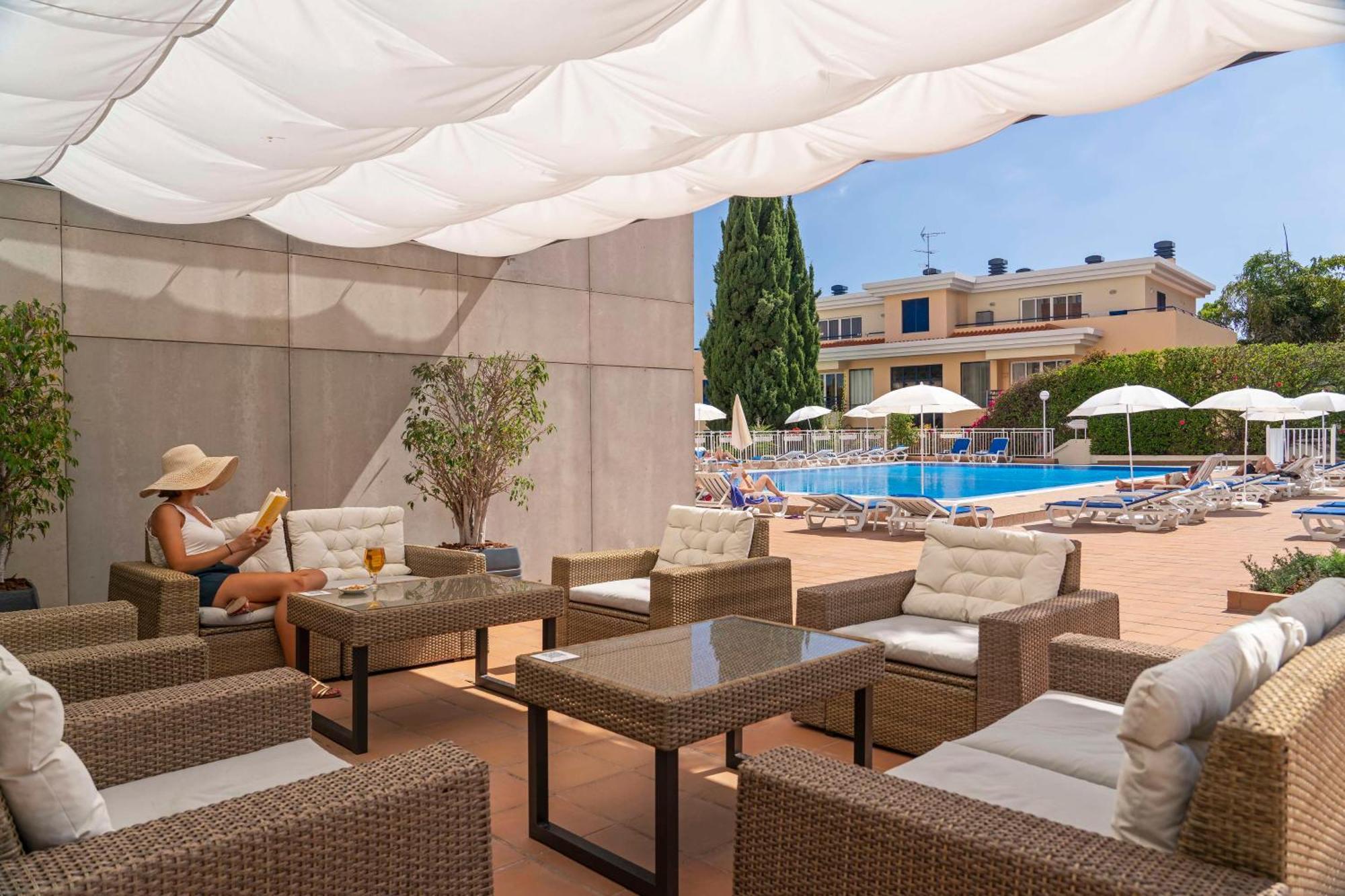 Dorisol Mimosa Studio Hotel ฟุงชาล ภายนอก รูปภาพ